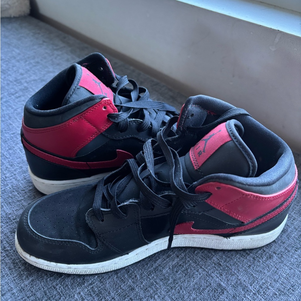 Jordan Nike Black and Red Boys Sneakers